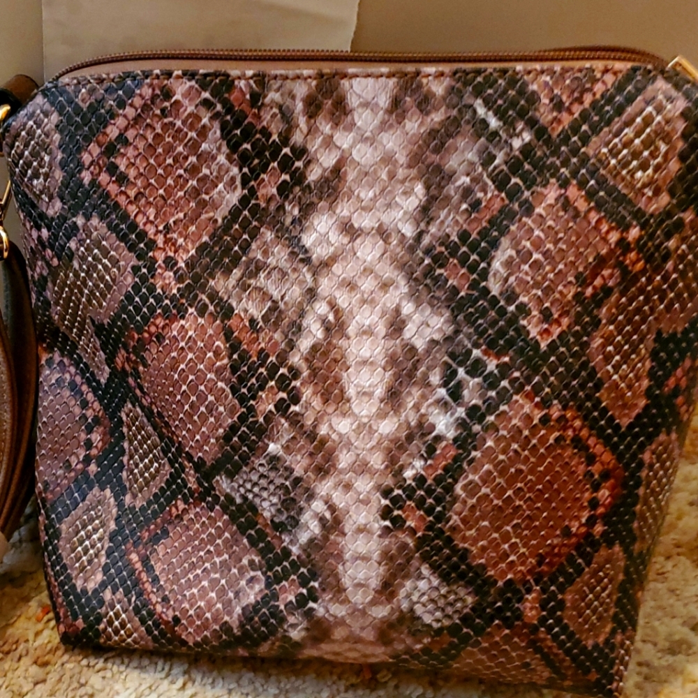 Leopard crossbag.